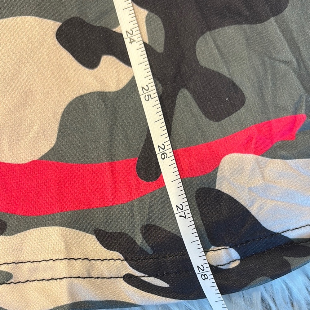 SHEIN Black Grey and Pink Outfit  with Camouflage Design - Picture 5 of 9